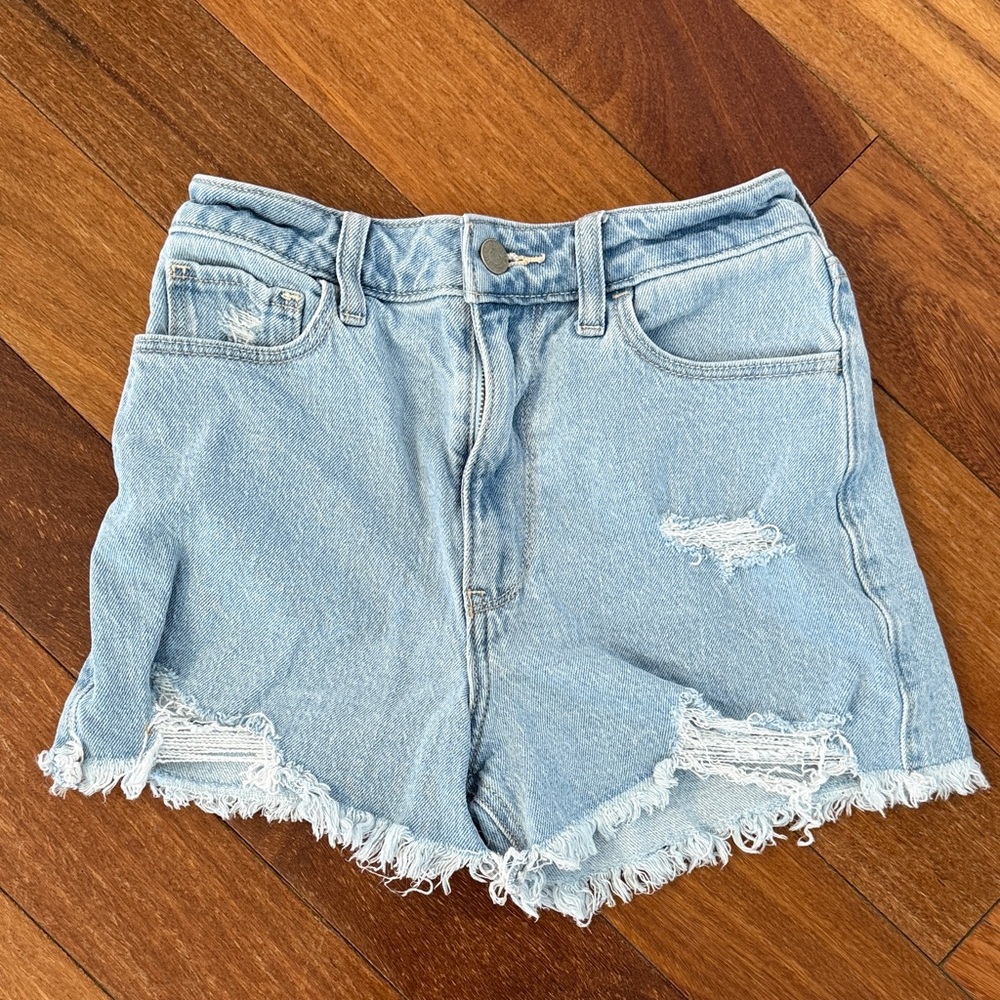 Hollister ultra high-rise mom short